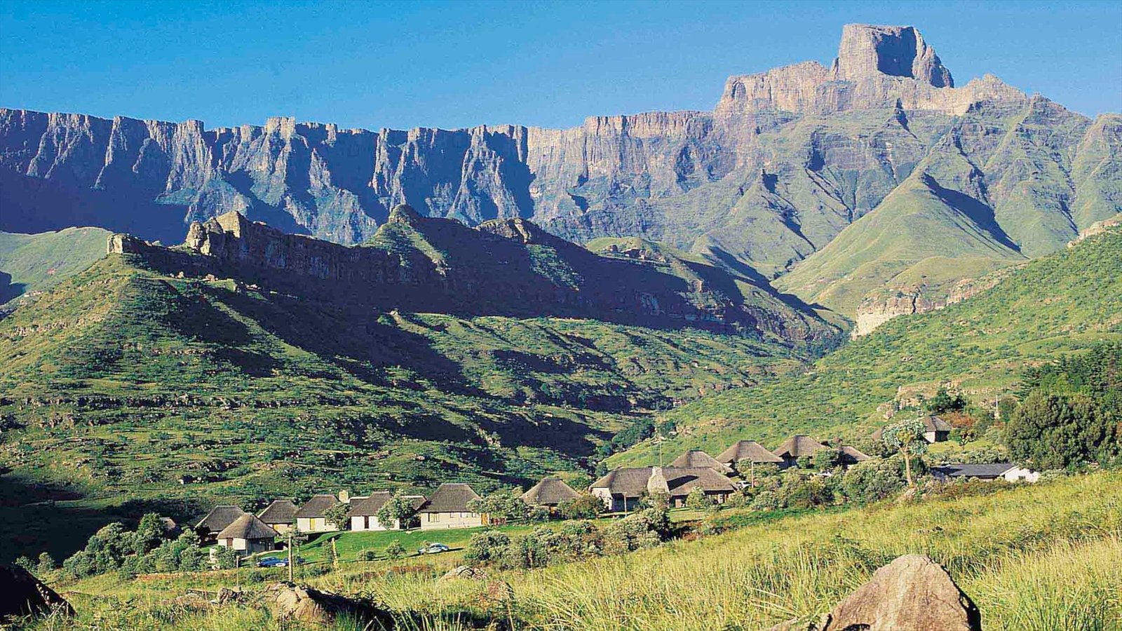 núi ở nam phi đẹp: Drakensberg Mountains