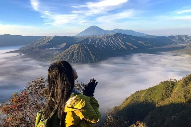 Chinh phục núi lửa Bromo hùng tráng