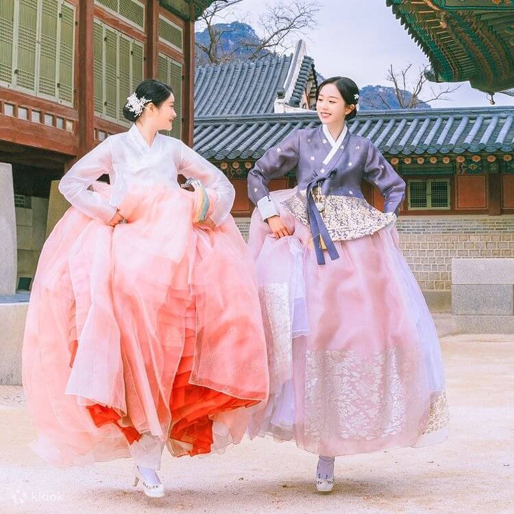 Chụp Ảnh Mặc Hanbok Ở Cung điện Gyeongbokgung