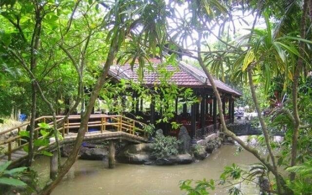 Khu du lịch sinh thái Tây Đ