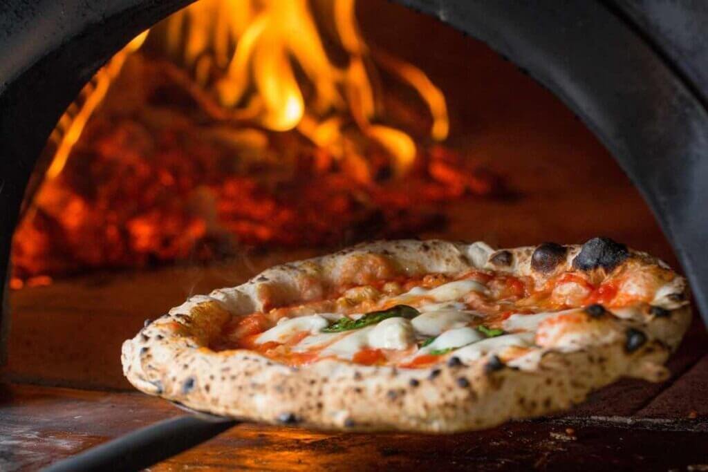 Pizza là một biểu tượng ẩm thực của Ý