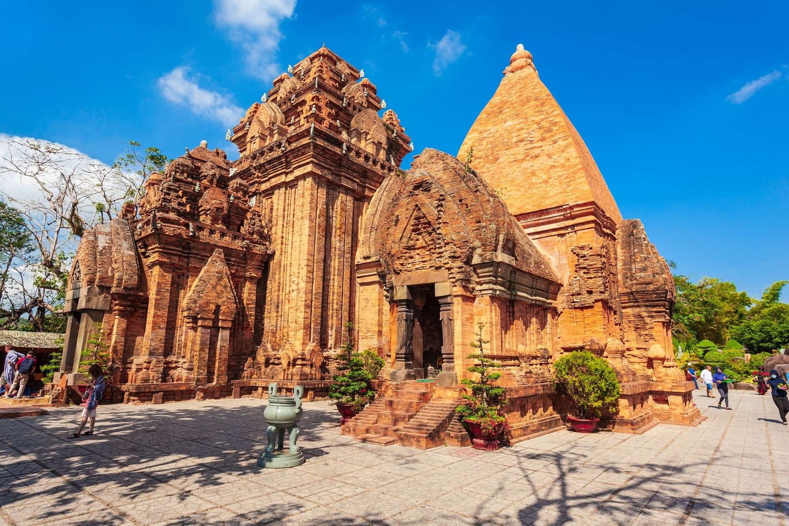 khánh hòa có gì đẹp: Tháp Bà Ponagar
