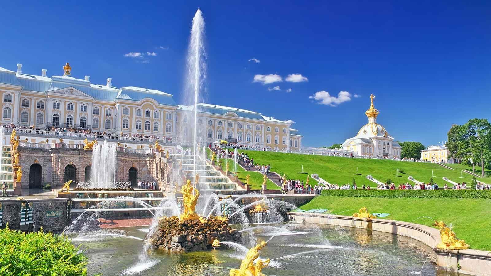 Cung điện mùa hè Peterhof