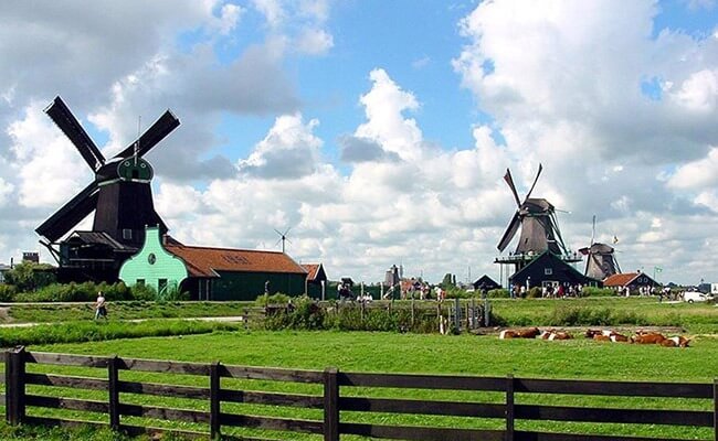 Kinderdijk: Khám phá làng cối xay gió nổi tiếng nhất Hà Lan