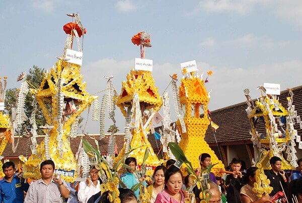 Phần lễ của Lễ hội Thạt Luổng