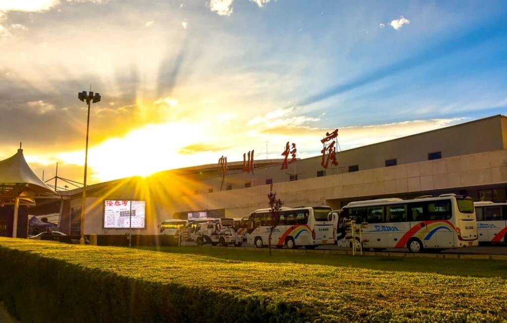 Phương tiện đến Lhasa?