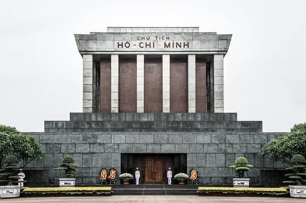 Quảng trường Ba Đình – Lăng Chủ tịch Hồ Chí Minh