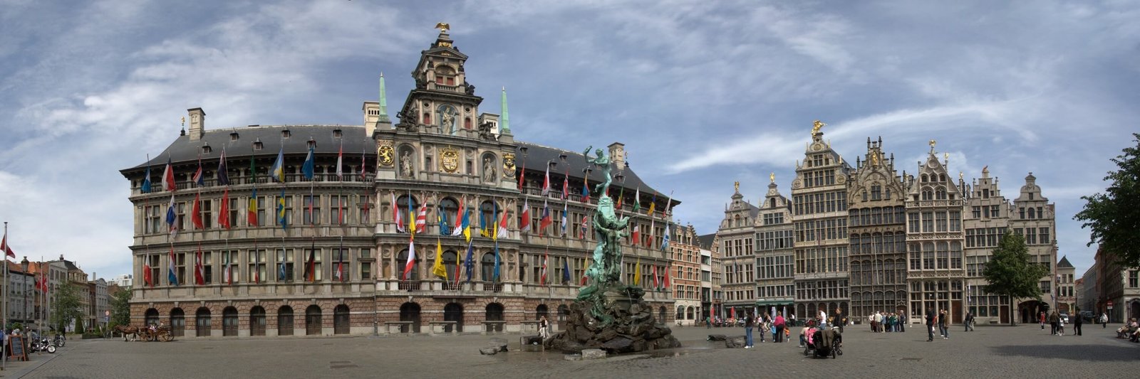 Quảng trường Grote Markt