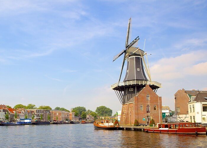 Thành phố Haarlem tọa lạc ở đâu?