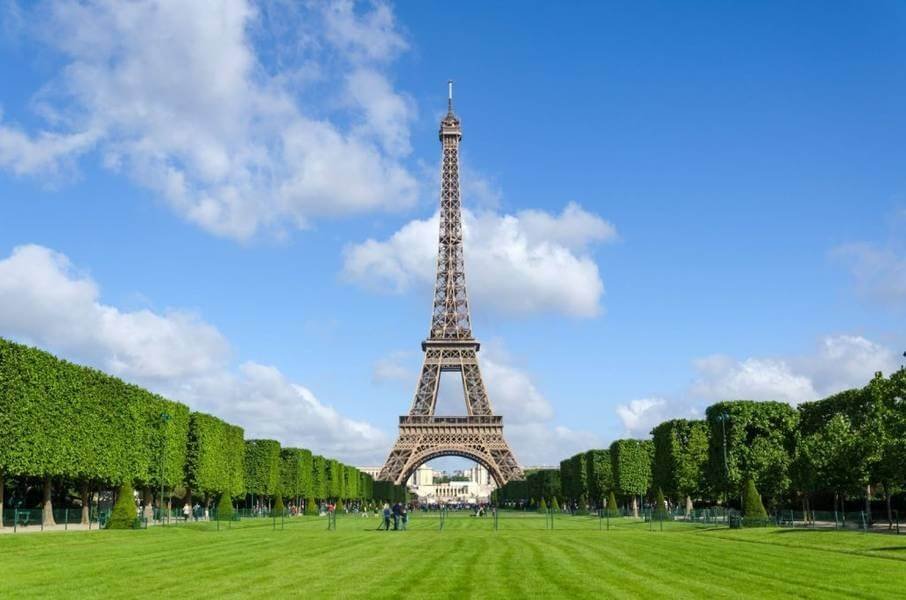 Tháp Eiffel, Pháp