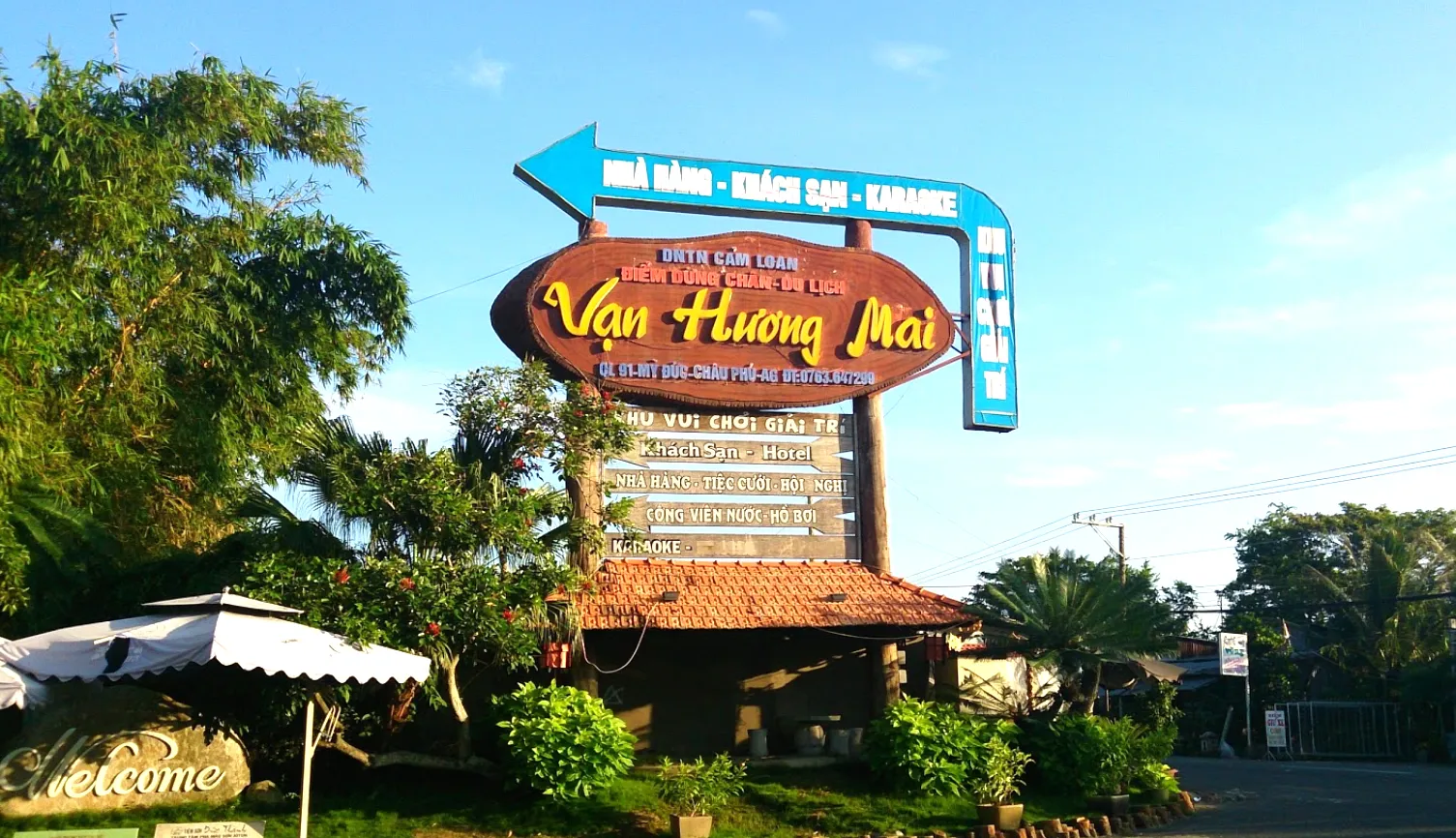 Khu du lịch sinh thái Vạn Hương Mai