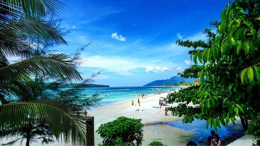 Bãi biển Pantai Cenang