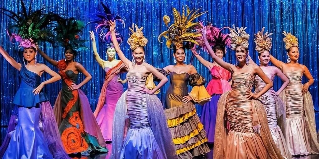 Bí quyết đắm mình vào Cabaret Show