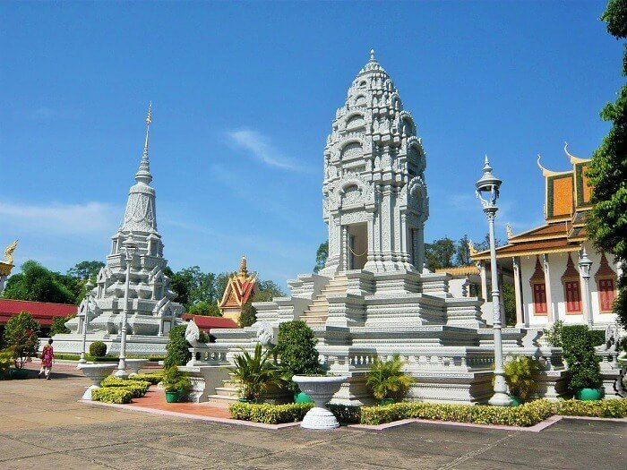 Giới thiệu chung Chùa Vàng Chùa Bạc