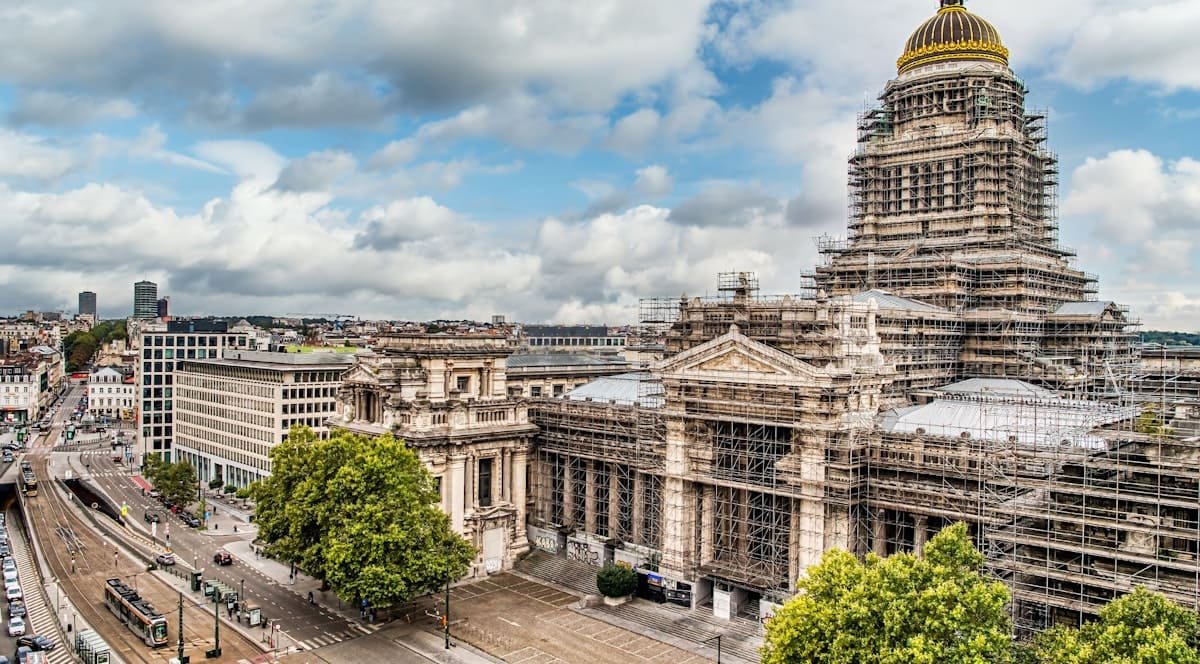 Hướng dẫn di chuyển tới tòa nhà Palais de Justice
