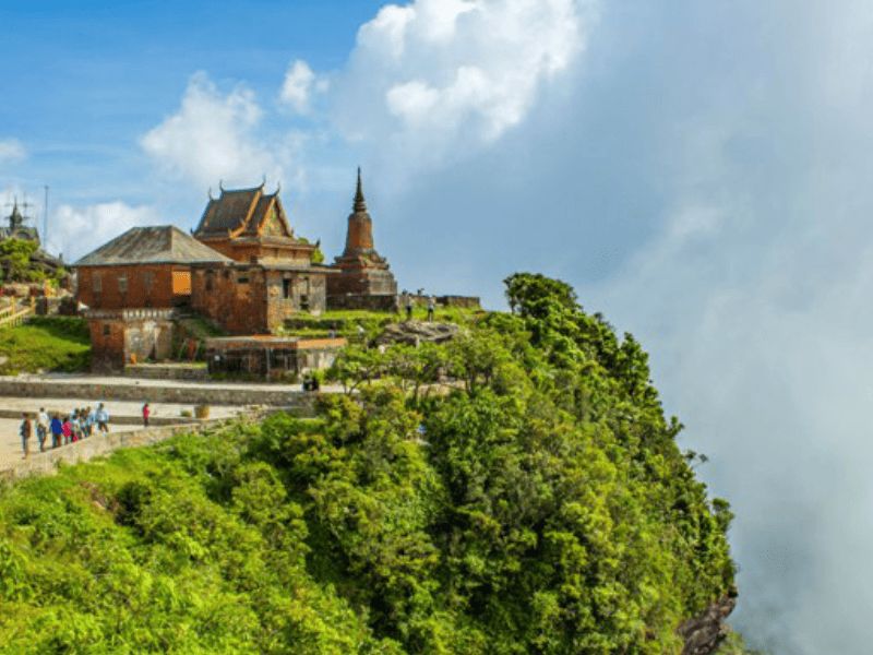 Khám Phá Cao Nguyên Bokor: Vẻ Đẹp Huyền Bí Giữa Lòng Campuchia