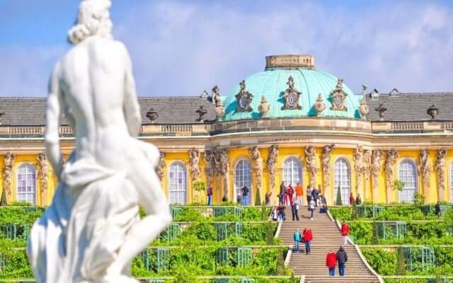 Cung điện Sanssouci: Lịch sử, vẻ đẹp và trải nghiệm thú vị