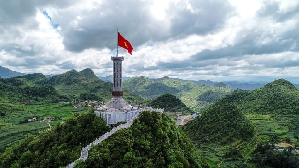 Cột cờ Lũng Cú - Biểu tượng thiêng liêng của địa đầu Tổ Quốc