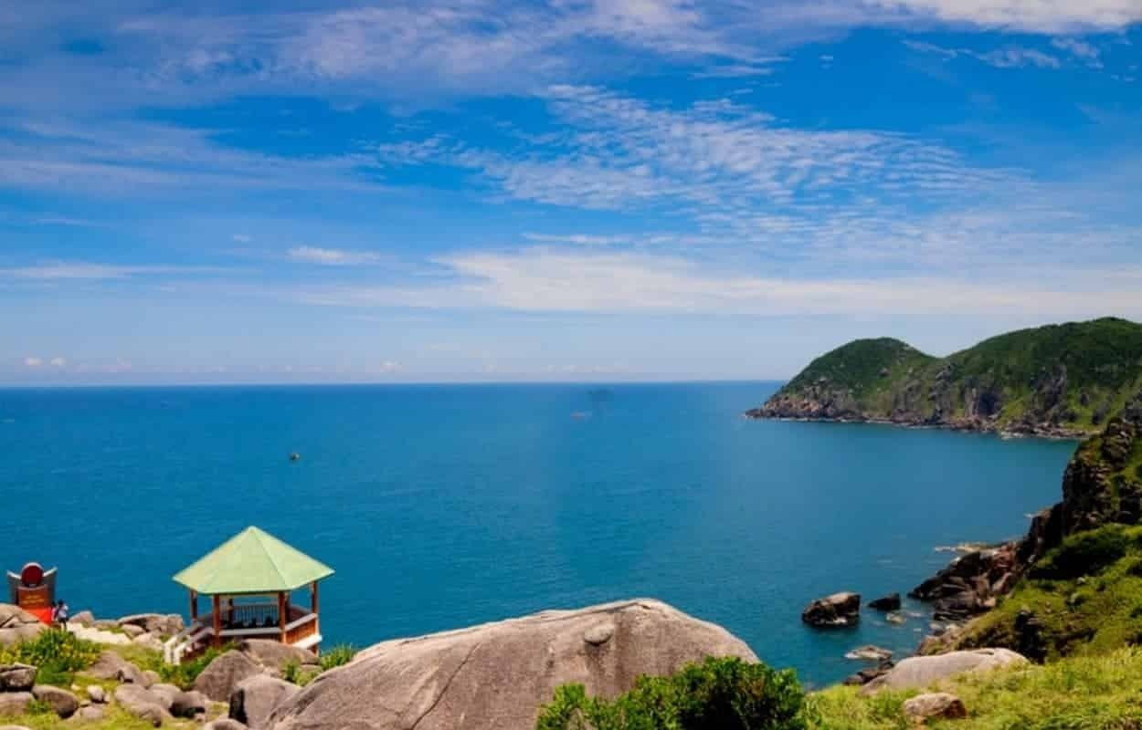 Du Lịch Vịnh Vũng Rô Phú Yên: Thiên Đường Biển Hoang Sơ Hấp Dẫn