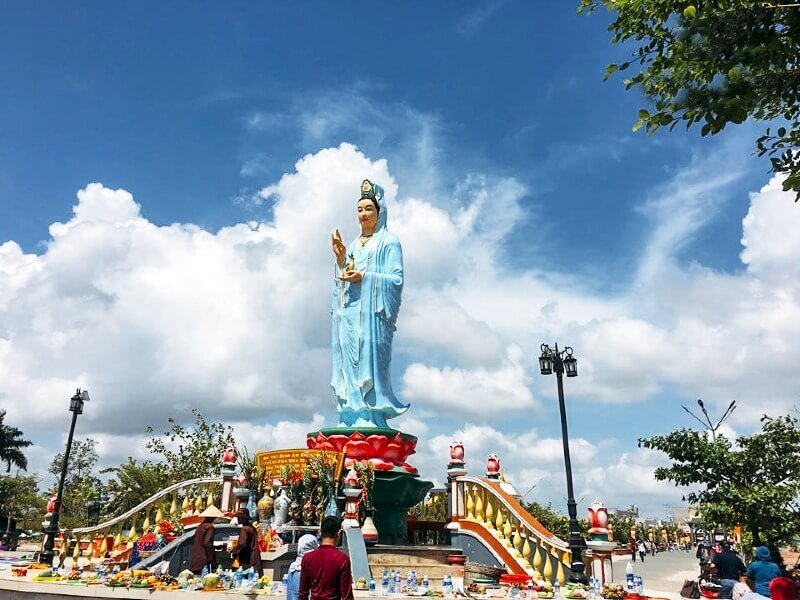 Tại sao lại thờ Mẹ Nam Hải?