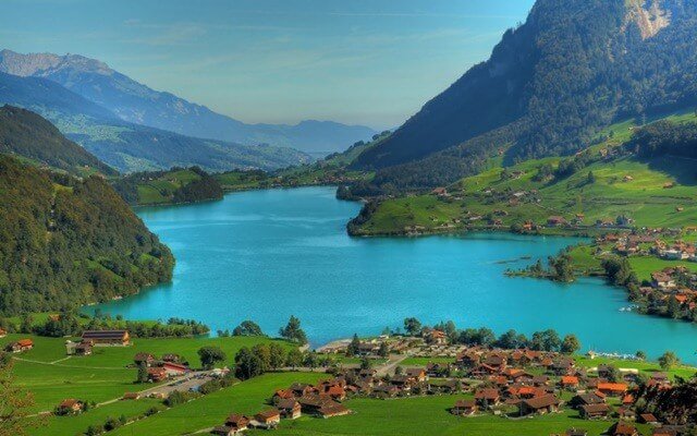 Hồ Brienz ở đâu?