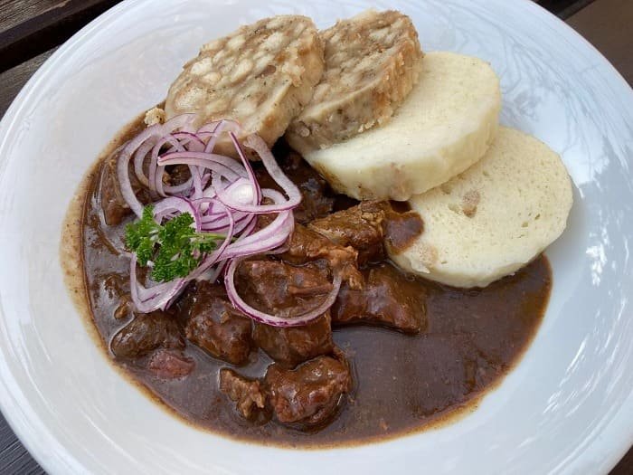 Goulash – Sự biến tấu độc đáo của Prague