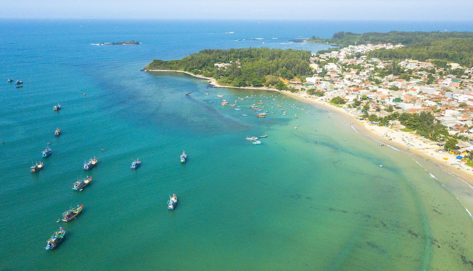 Giới thiệu về bãi biển Bình Châu