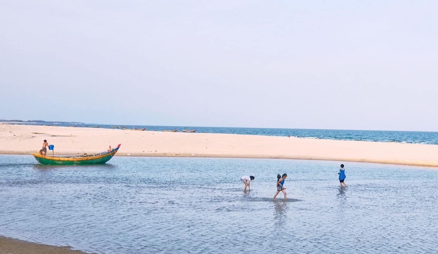 Khám phá biển Suối Ồ