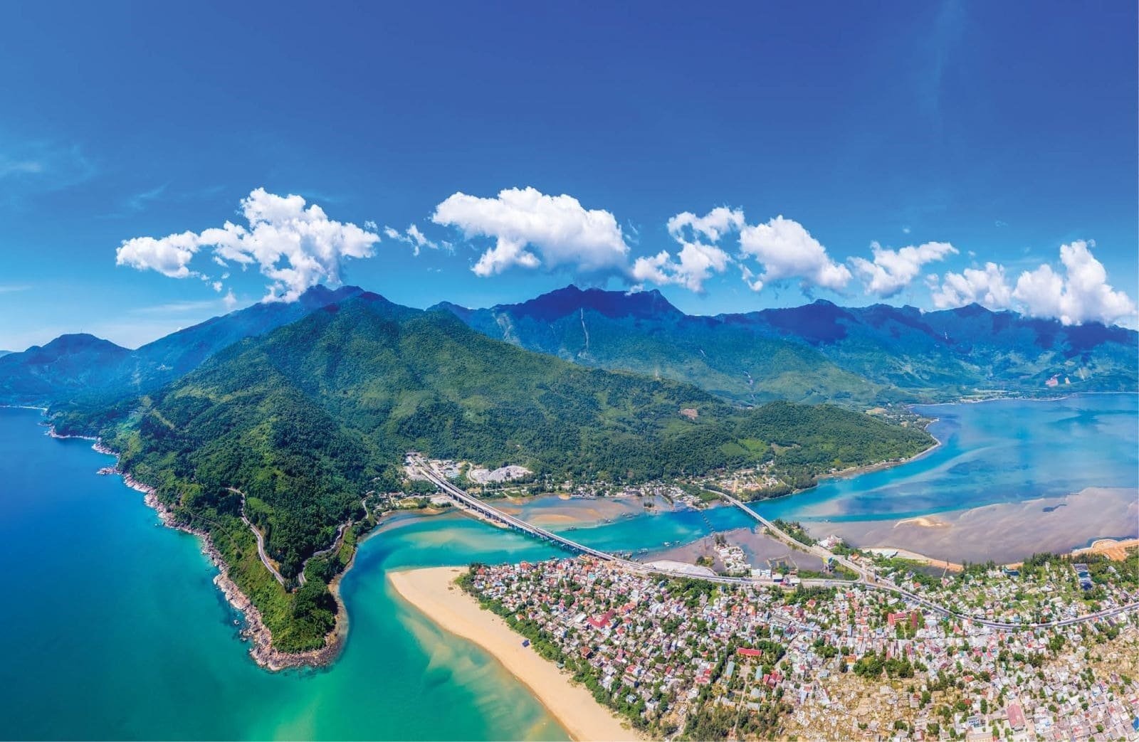 Khám phá điểm đến xung quanh
