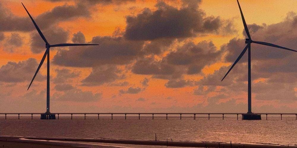 Cắm trại qua đêm tại biển Ba Động và ngắm bình minh vào sáng sớm tinh mơ