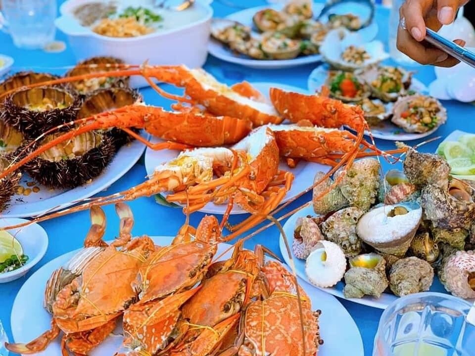 Khám phá ẩm thực và văn hóa