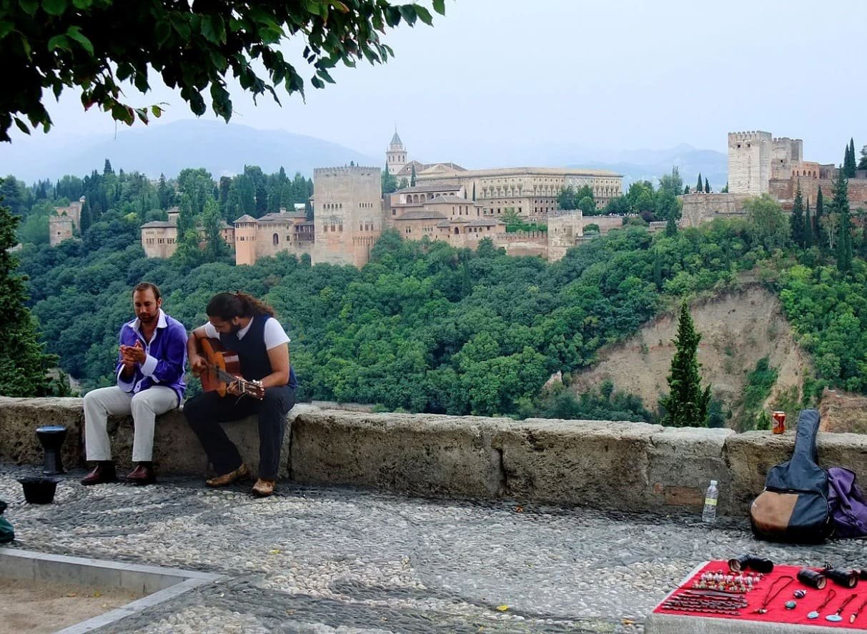 Dạo chơi Albaicín