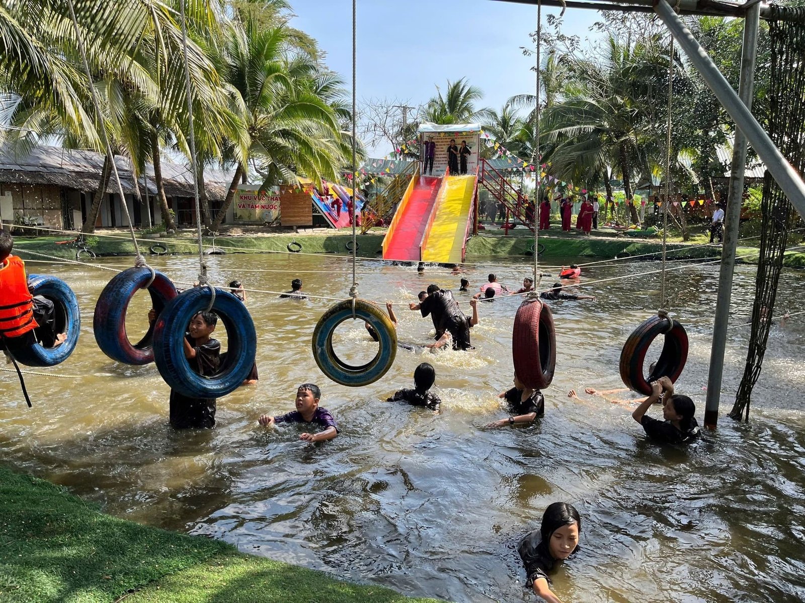 Cách di chuyển đến khu du lịch Phú An Khang Bến Tre